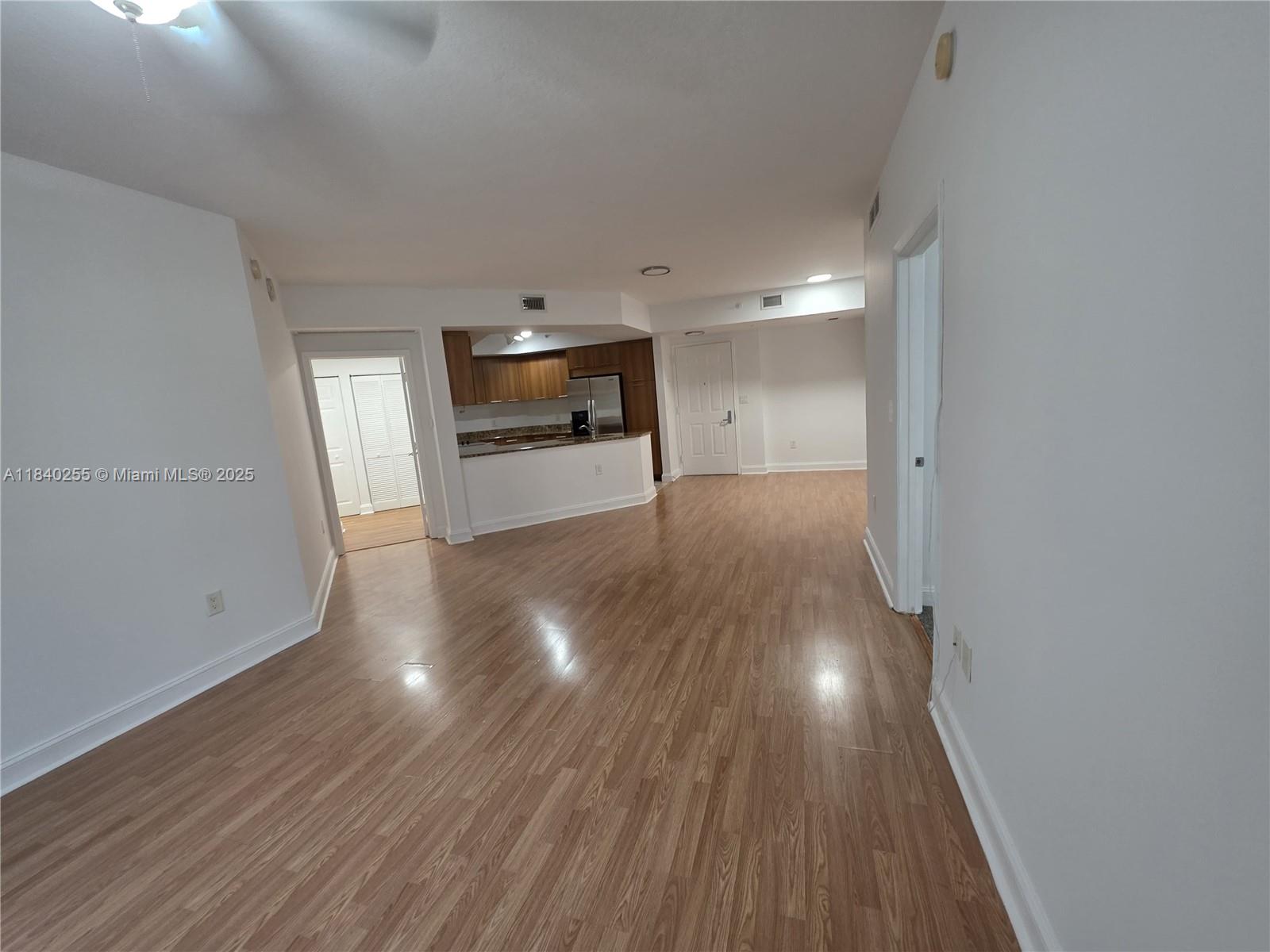 VERANDA CONDO - Residential Lease