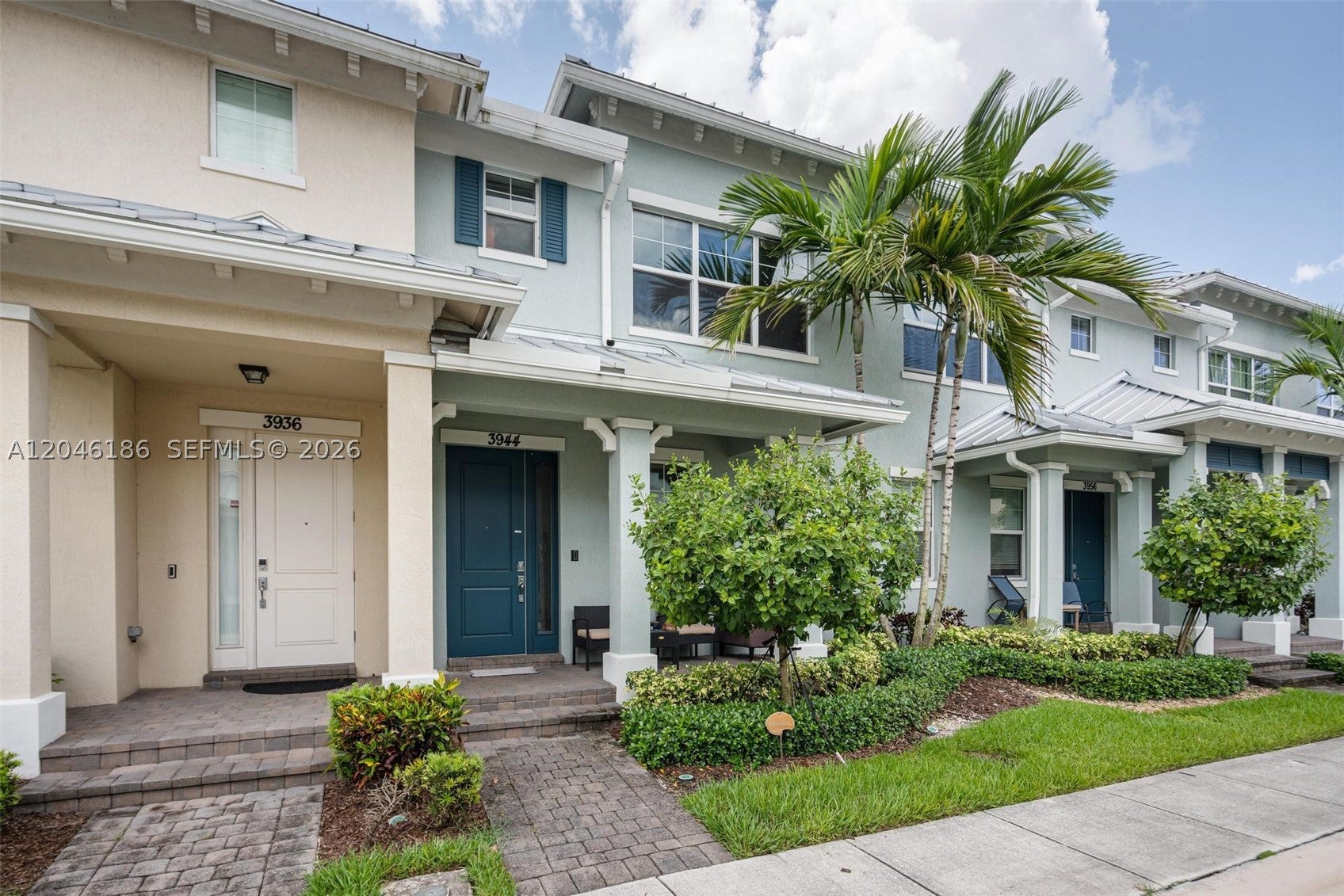 3944 Poinciana Ln, Hollywood FL 33021