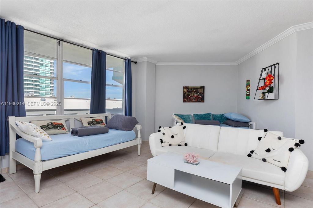 Photo of 3725 S Ocean Dr #1421, Hollywood, FL 33019 (MLS # A11930214)