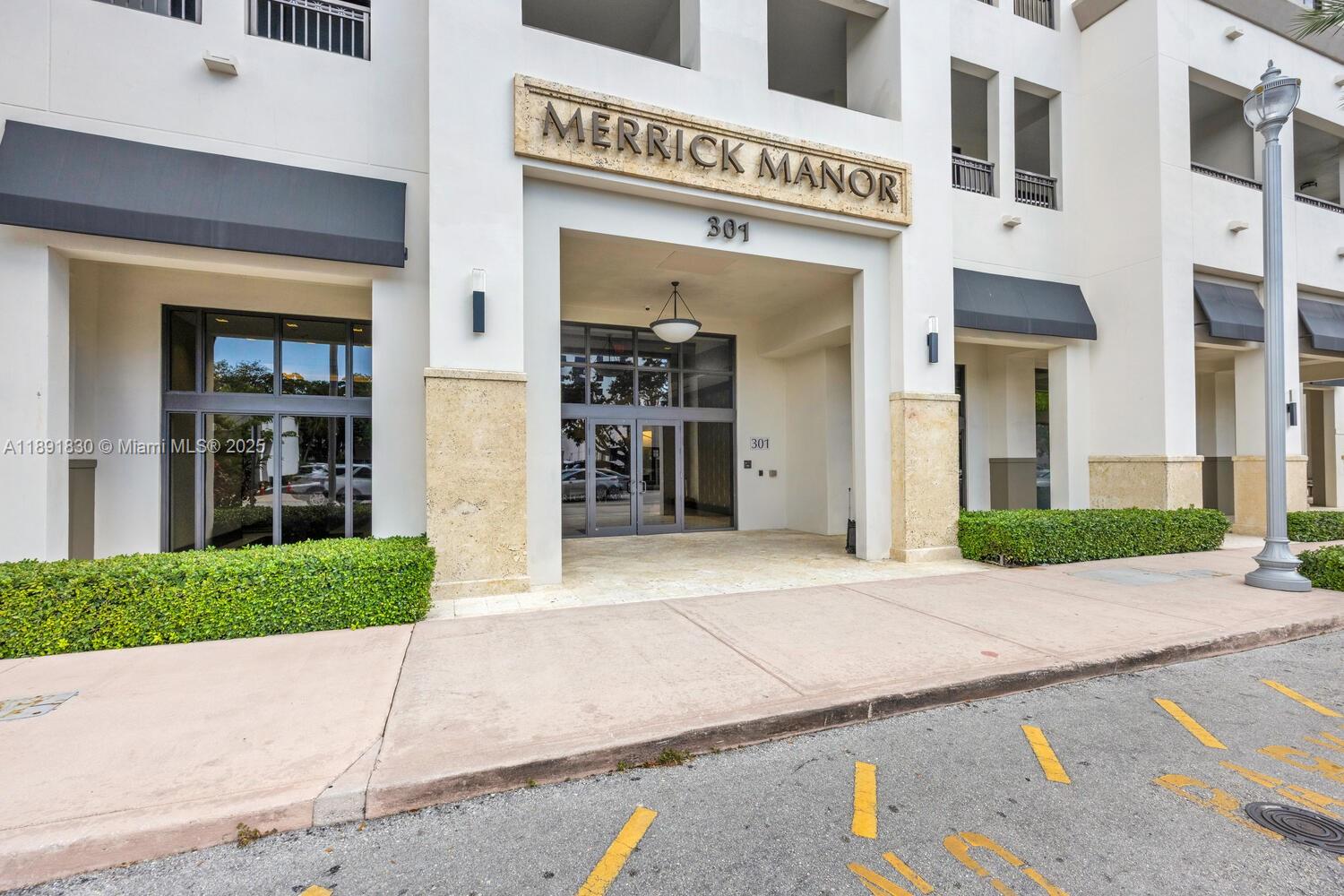 MERRICK MANOR CONDO - Residential