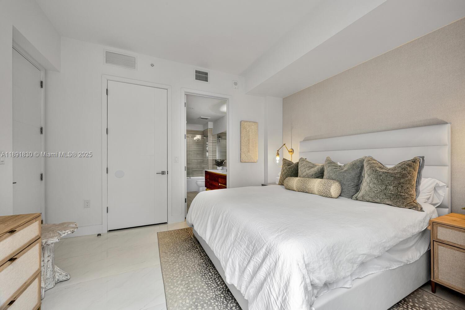 MERRICK MANOR CONDO - Residential