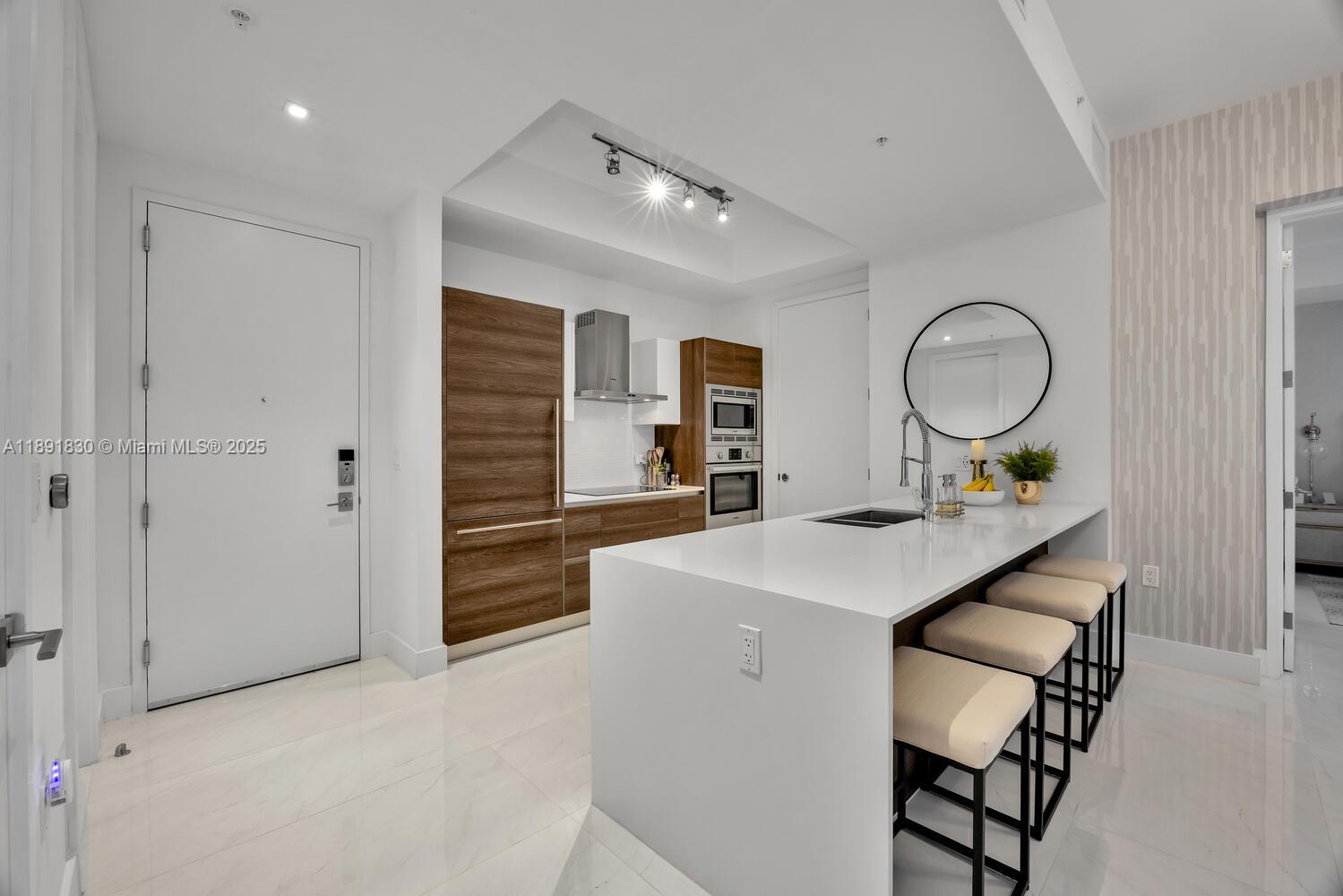 MERRICK MANOR CONDO - Residential