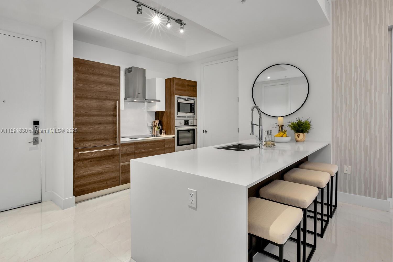 MERRICK MANOR CONDO - Residential