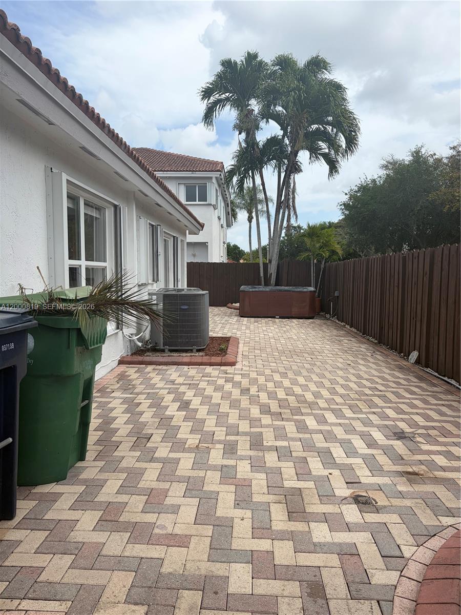 DORAL ISLES CAYMAN - Residential Lease