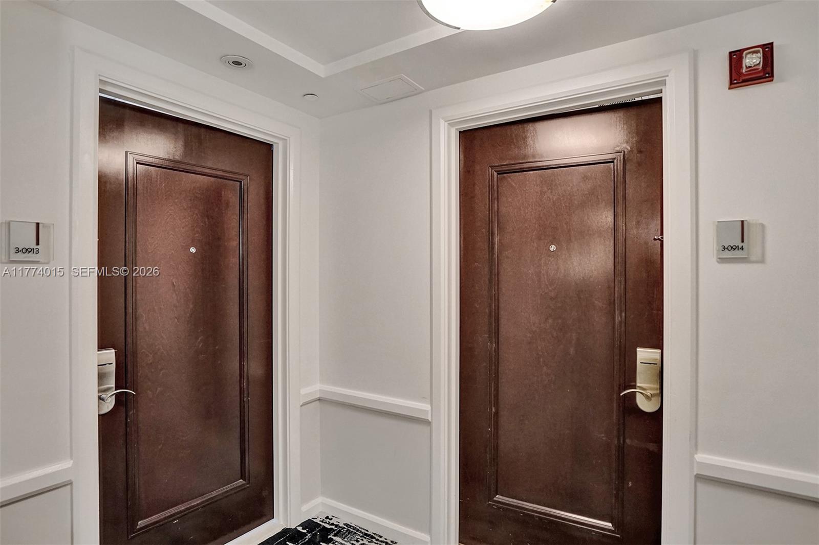 FONTAINEBLEAU III - Residential