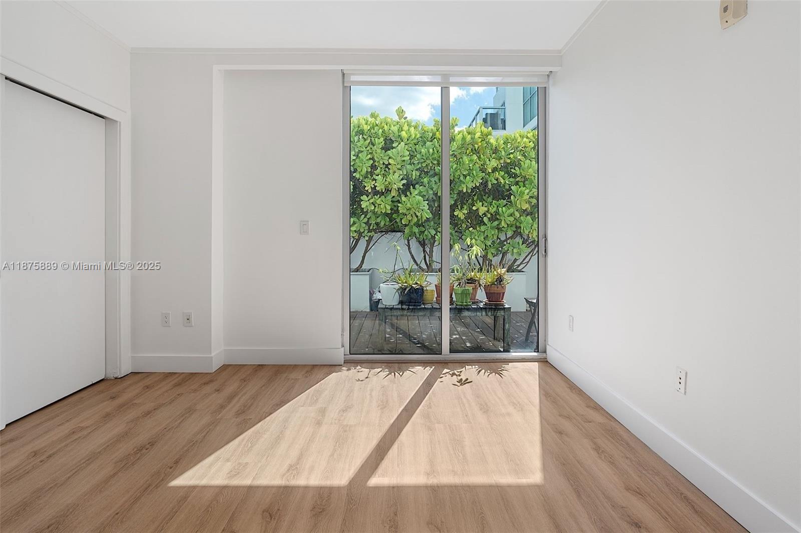 IOS ON THE BAY CONDO - Residential