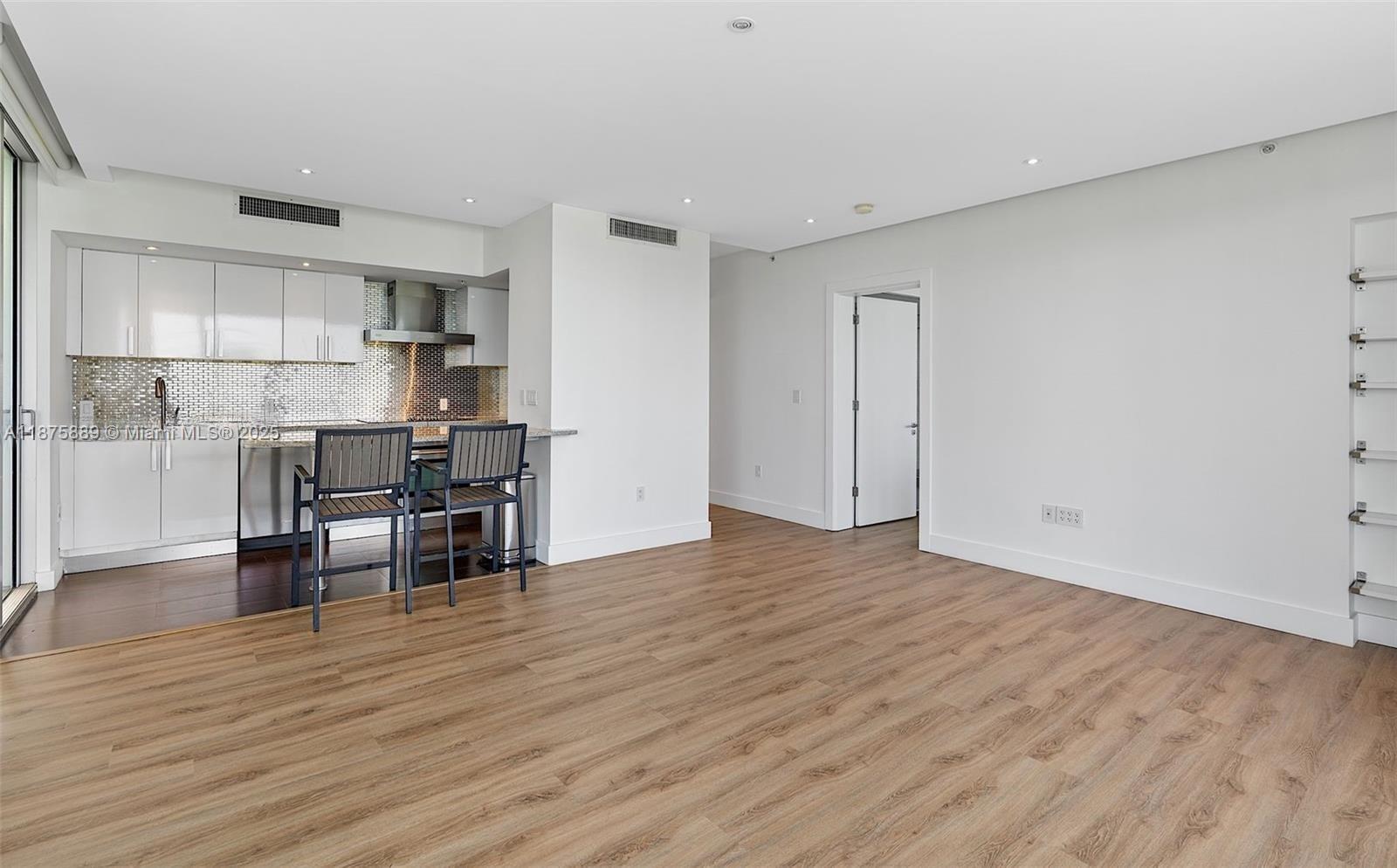 IOS ON THE BAY CONDO - Residential