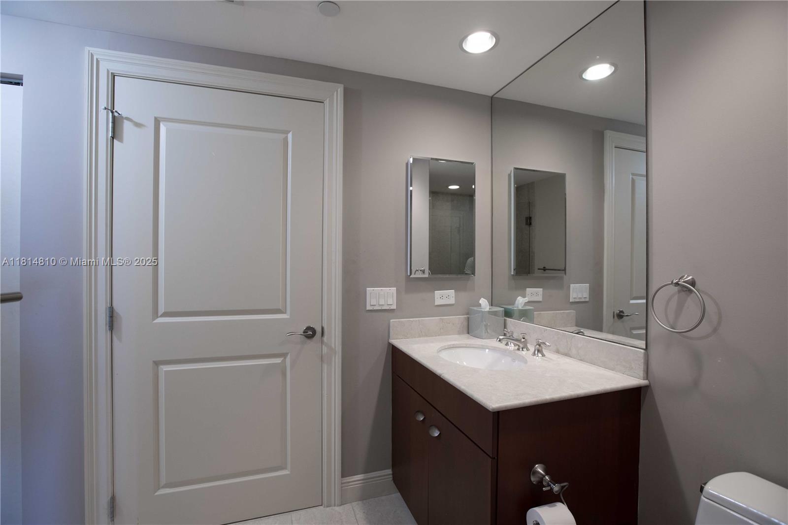 BELLAMARE AT WILLIAMS ISLA - Residential Lease