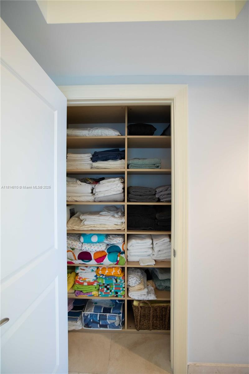 BELLAMARE AT WILLIAMS ISLA - Residential Lease