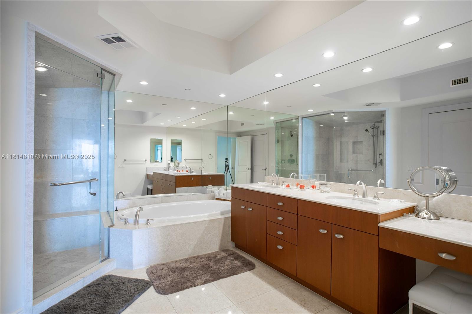 BELLAMARE AT WILLIAMS ISLA - Residential Lease