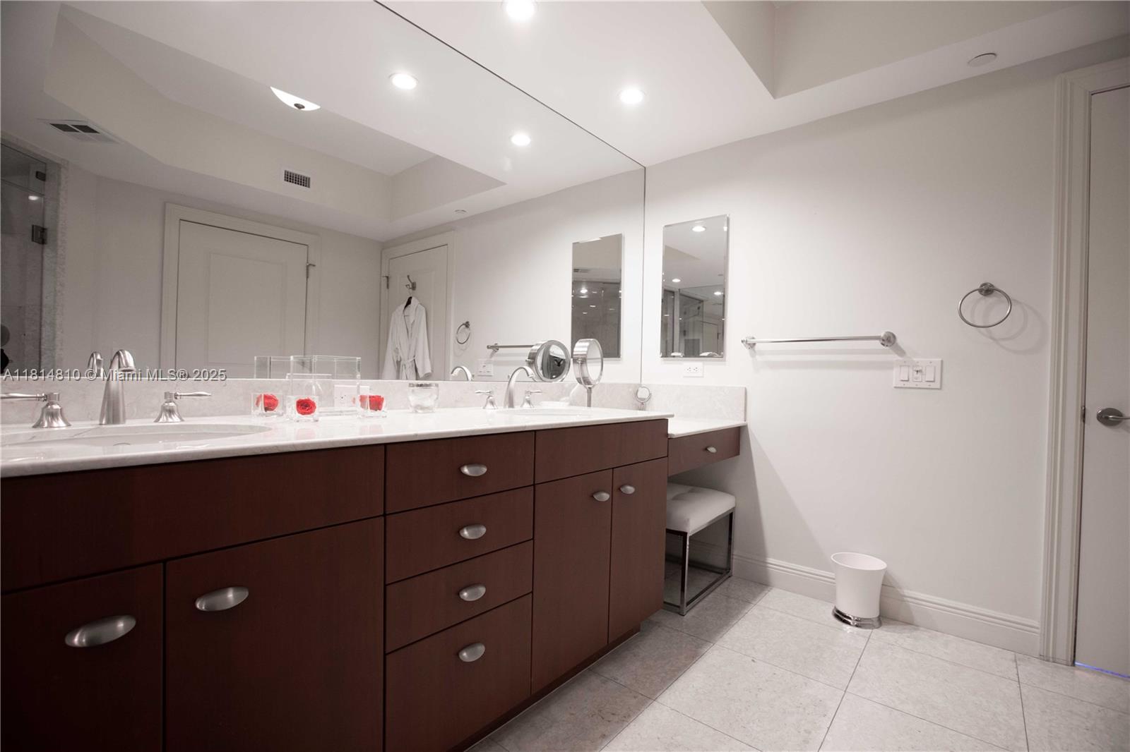 BELLAMARE AT WILLIAMS ISLA - Residential Lease