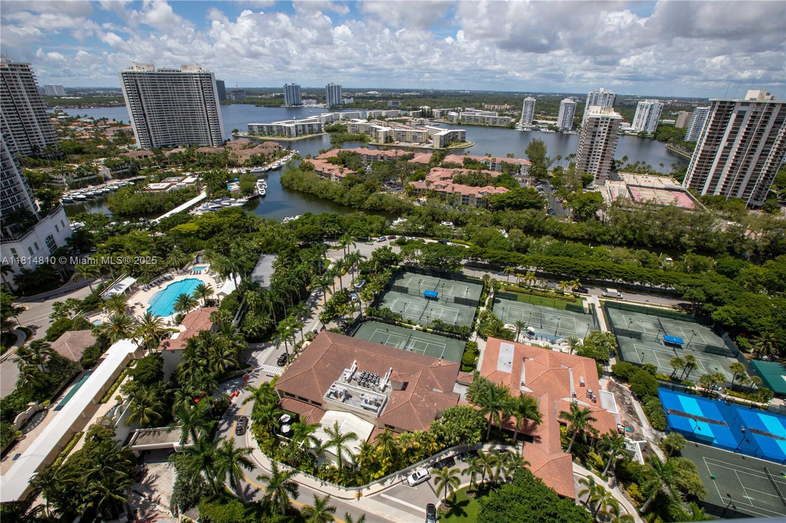 BELLAMARE AT WILLIAMS ISLA - Residential Lease