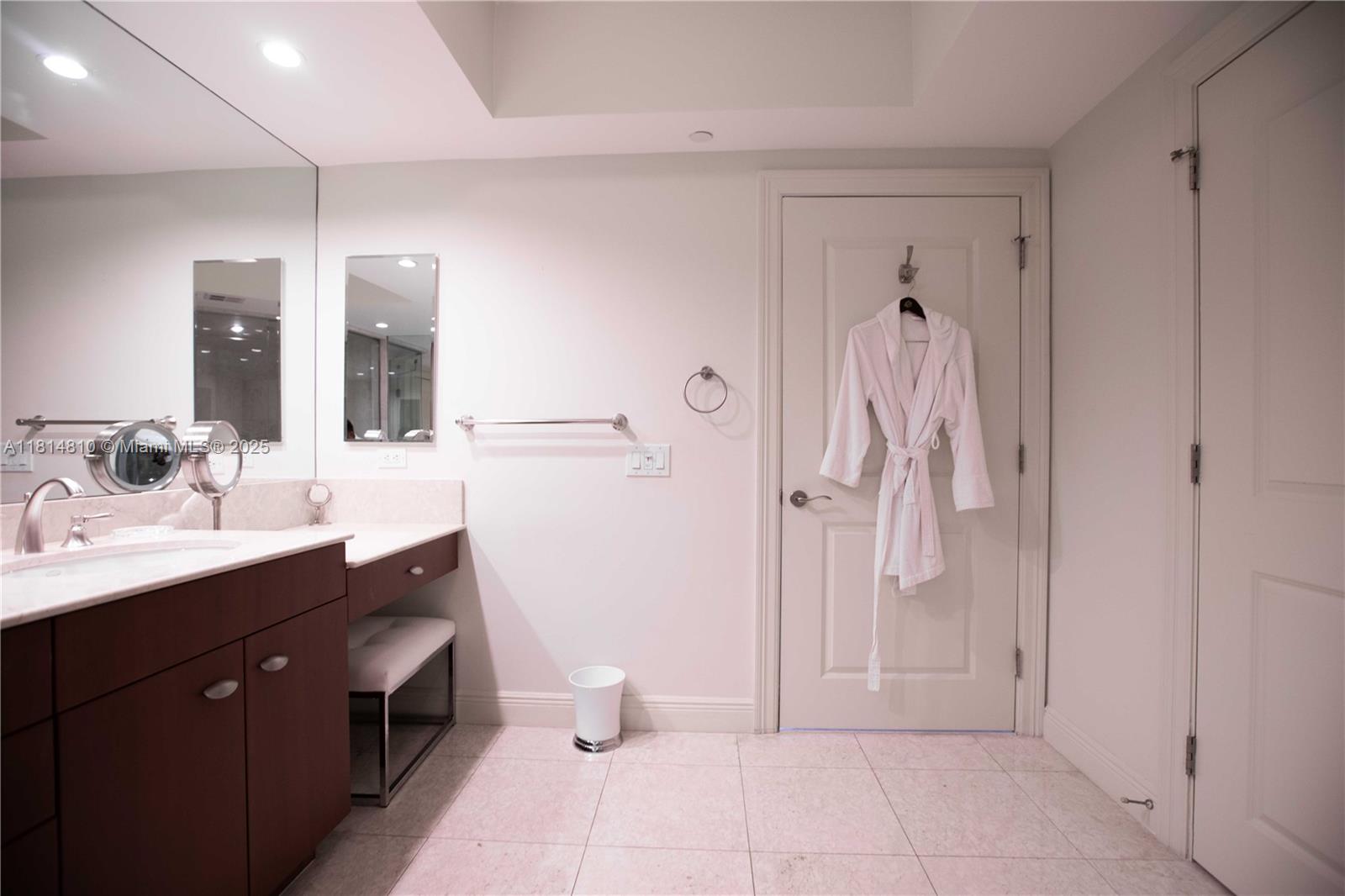 BELLAMARE AT WILLIAMS ISLA - Residential Lease