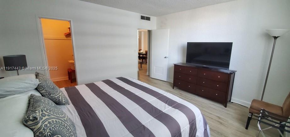 SIAN OCEAN RESIDENCES COND - Residential Lease