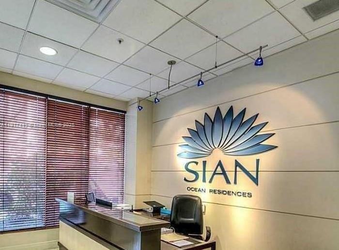 SIAN OCEAN RESIDENCES COND - Residential Lease