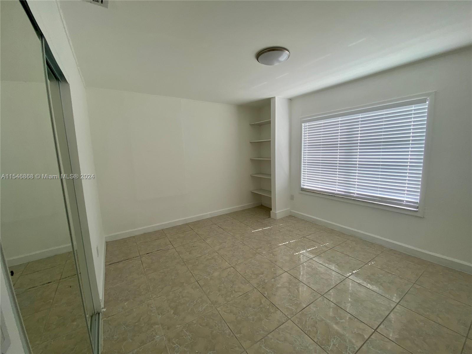 GREEN OAKS - Residential Lease
