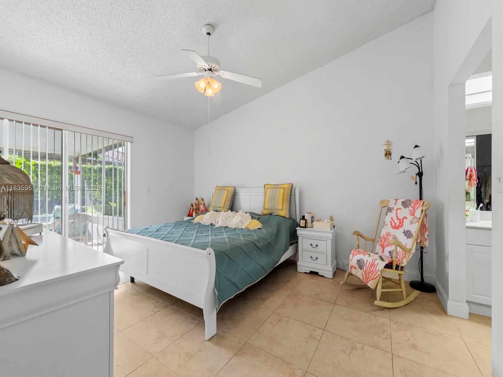 437 SE 22nd Dr, Homestead, FL, 33033/$339,999 4 437 SE 22nd Dr