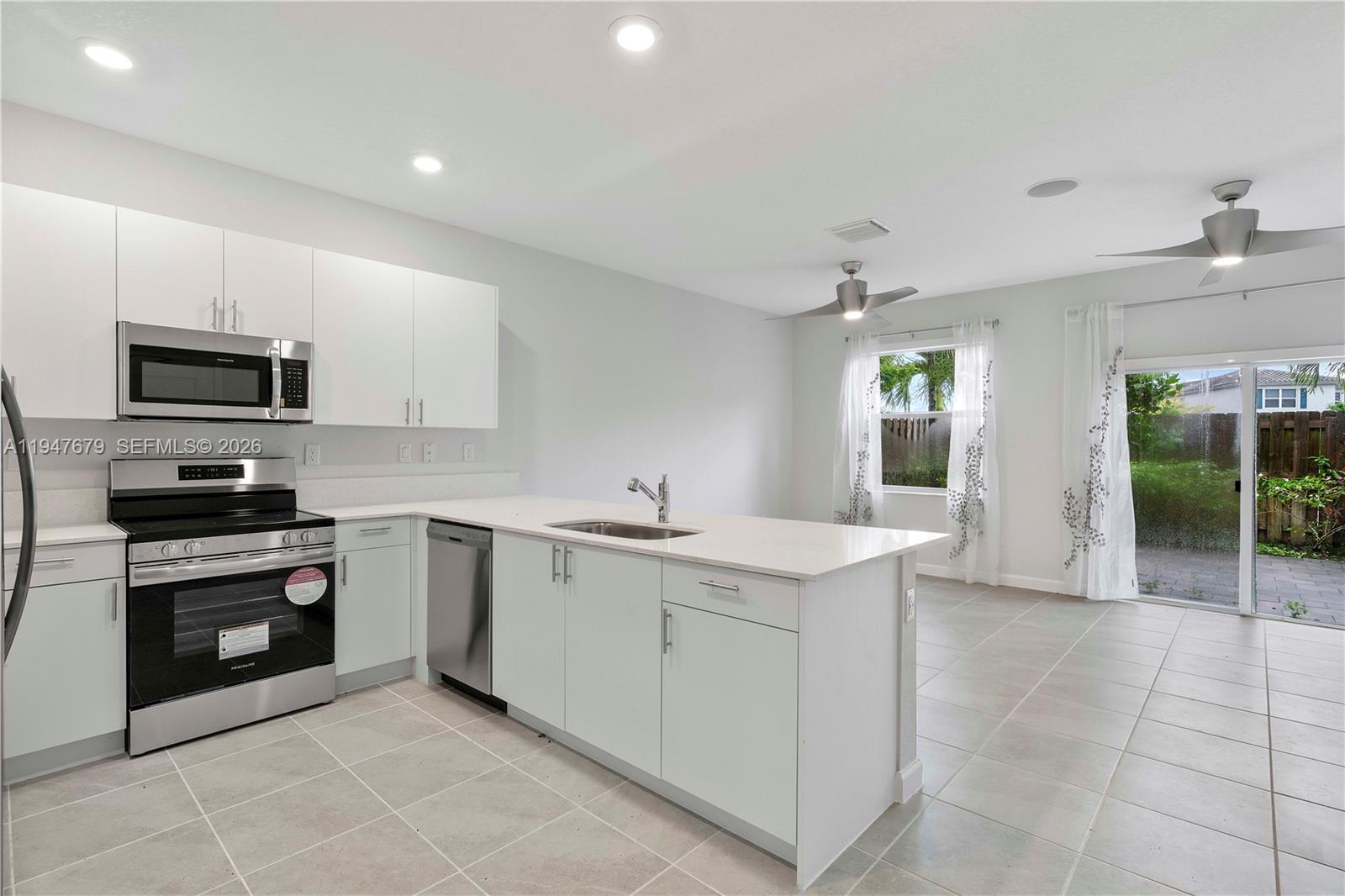 HOMESTEAD PARK OF COMMERC - Residential