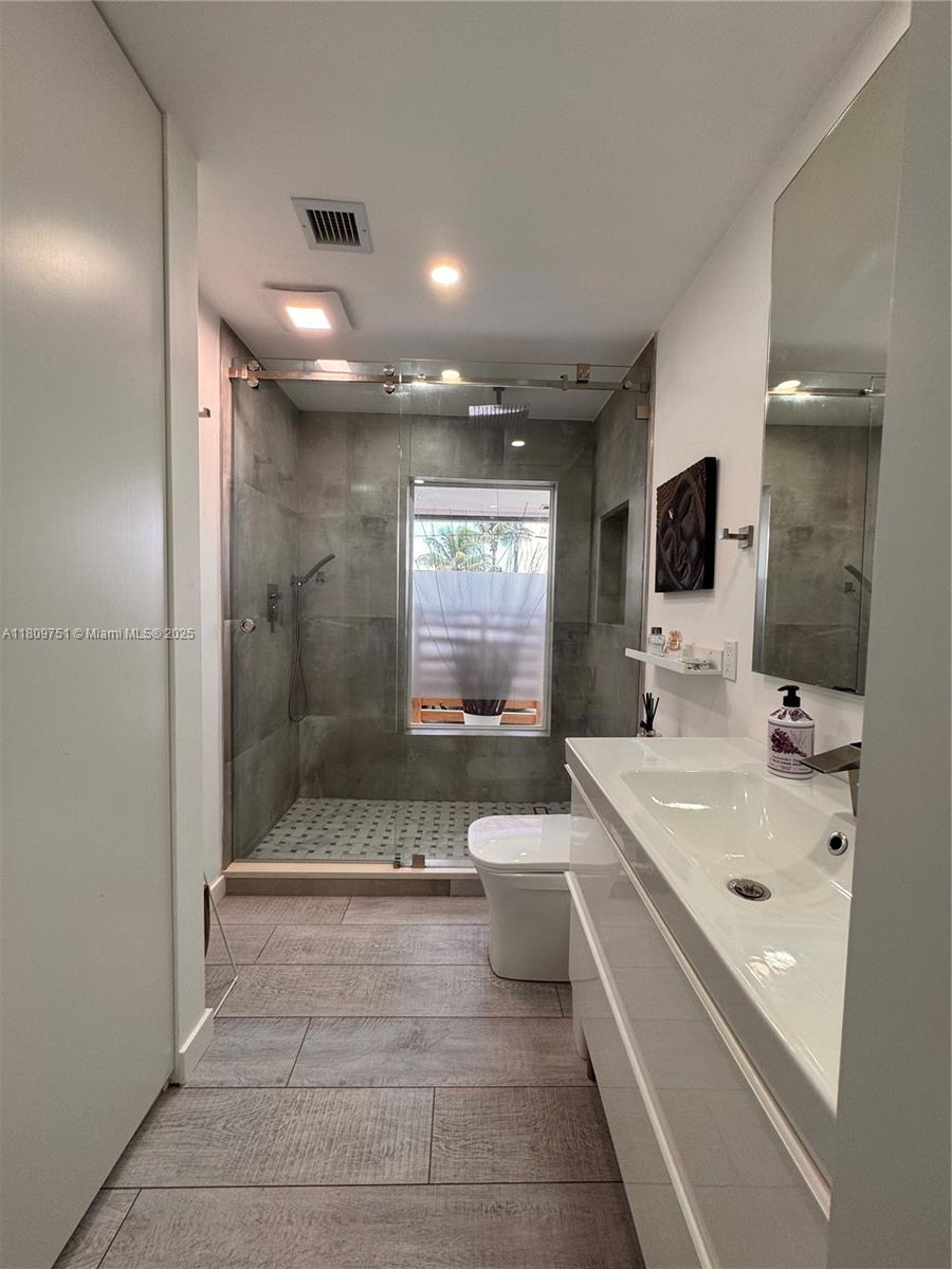 BOULEVARD PARK ISLES SEC - Residential