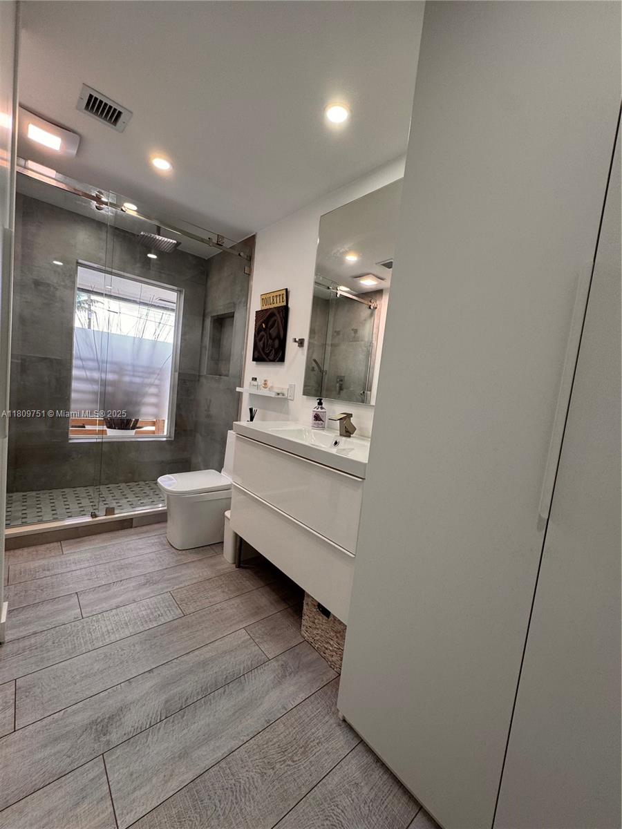 BOULEVARD PARK ISLES SEC - Residential