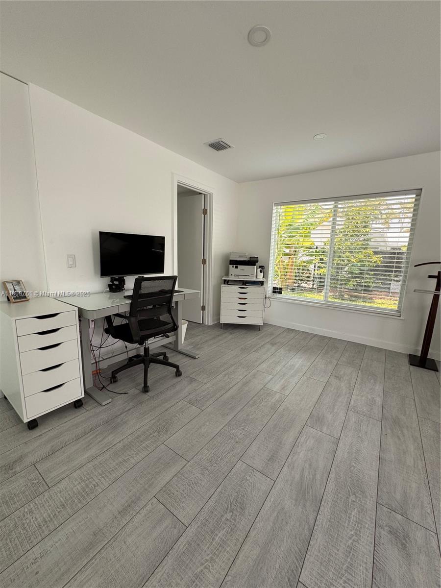 BOULEVARD PARK ISLES SEC - Residential