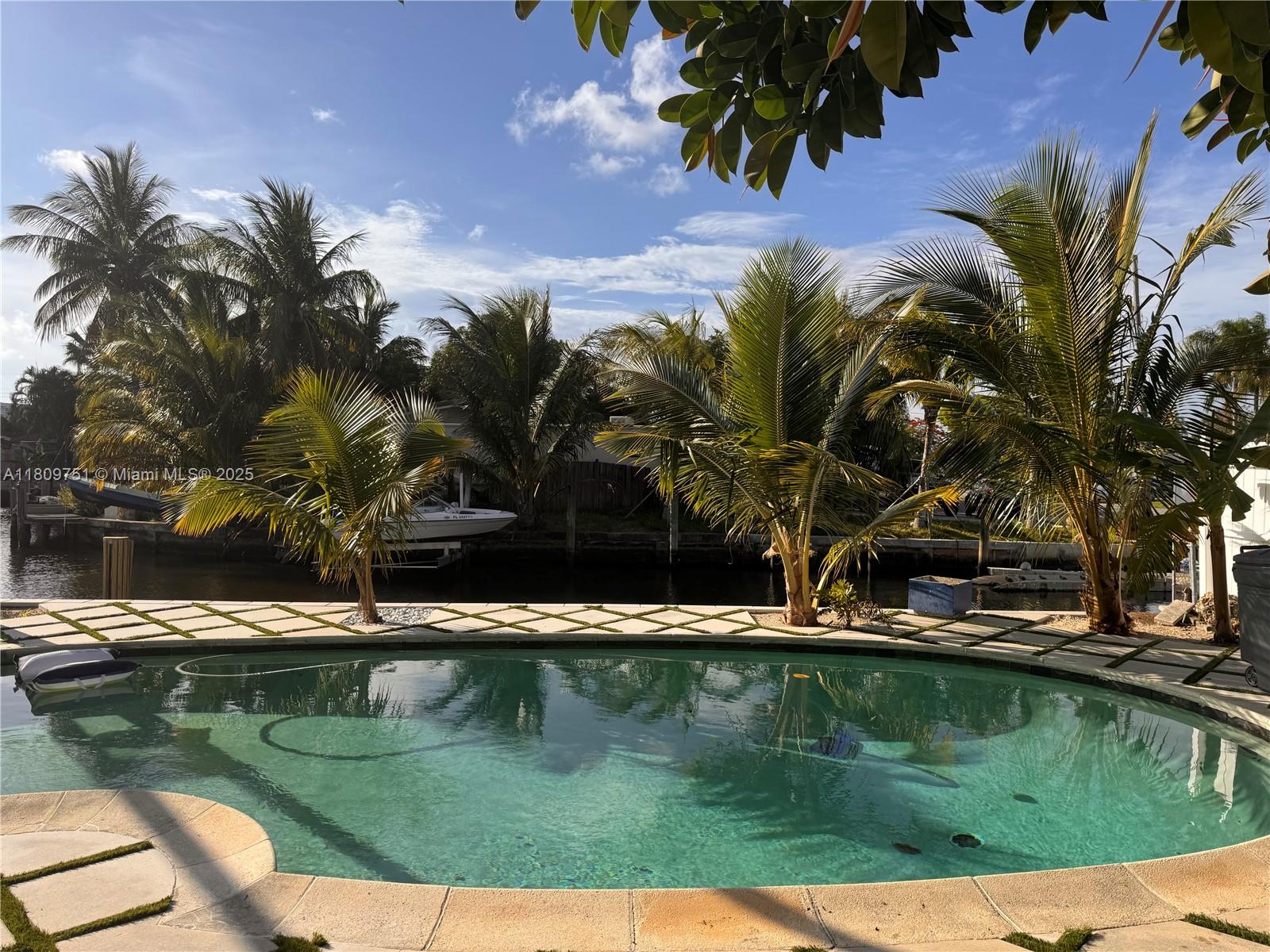 BOULEVARD PARK ISLES SEC - Residential