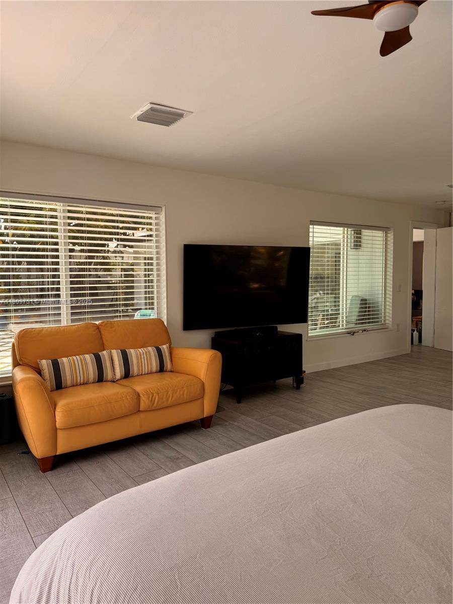 BOULEVARD PARK ISLES SEC - Residential