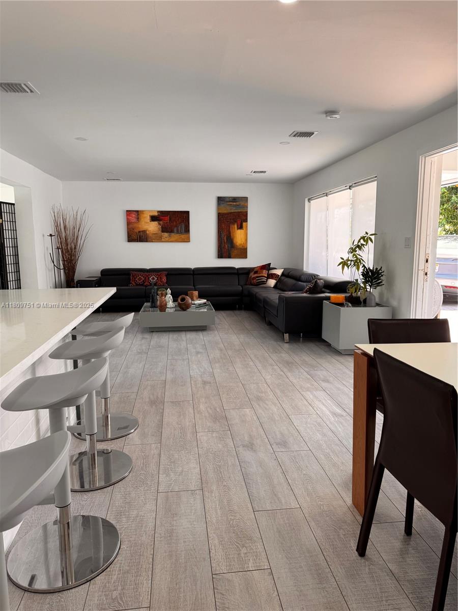 BOULEVARD PARK ISLES SEC - Residential