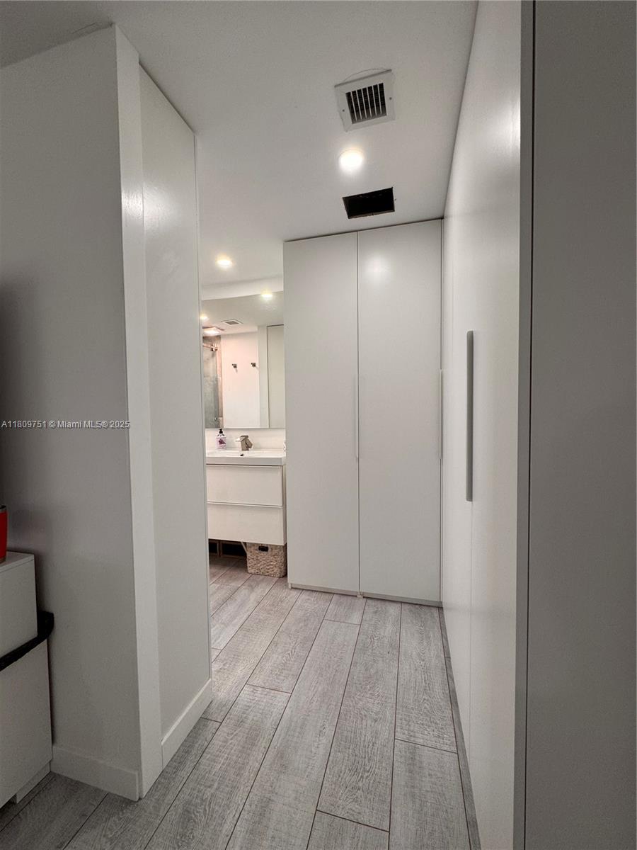 BOULEVARD PARK ISLES SEC - Residential