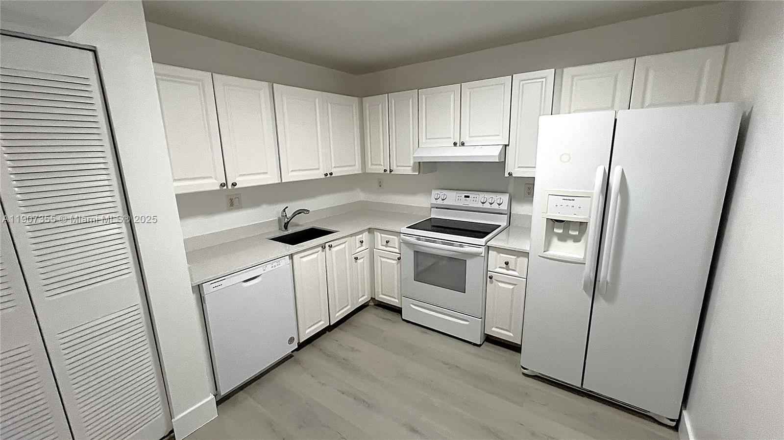 BELASERA AT PINE ISLAND C - Residential Lease