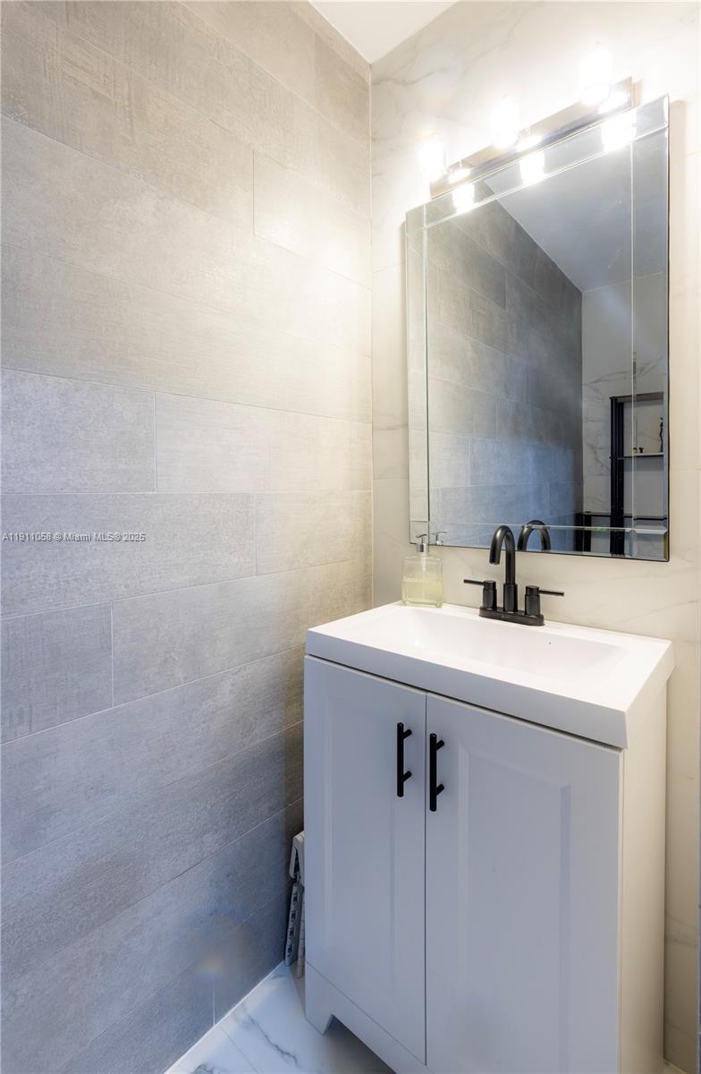 CAMELOT TWO CONDO - Residential Lease