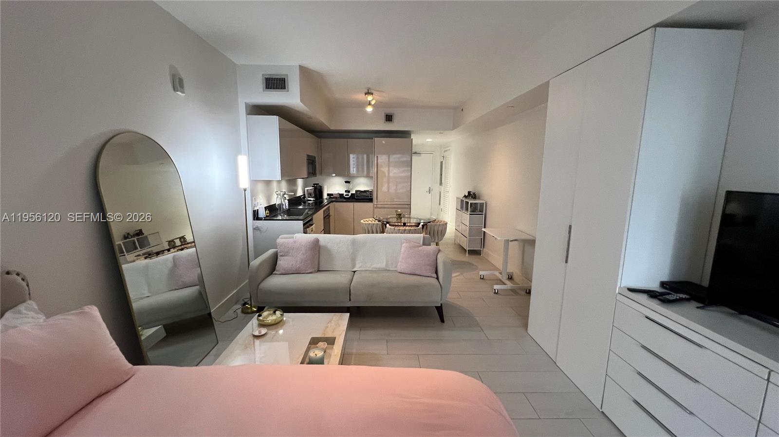 1010 BRICKELL CONDO - Residential