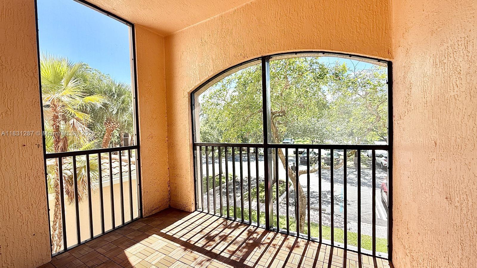 2807 Veronia Dr 202
