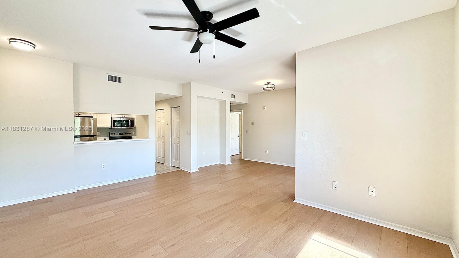 2807 Veronia Dr 202