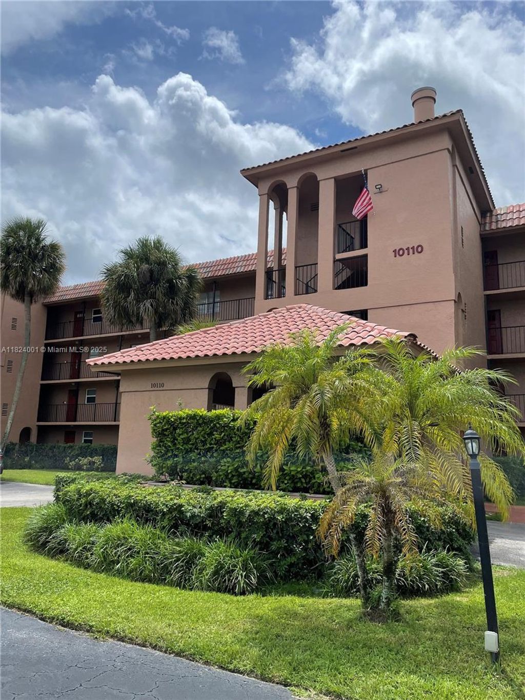Photo of 10110 Boca Entrada Blvd #301, Boca Raton, FL 33428 (MLS # A11824001)