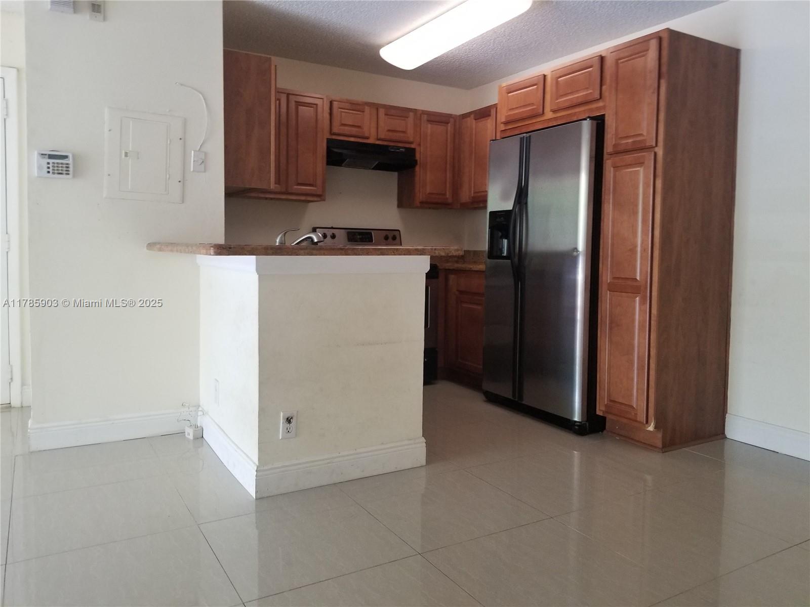 611 Lyons Rd 8103