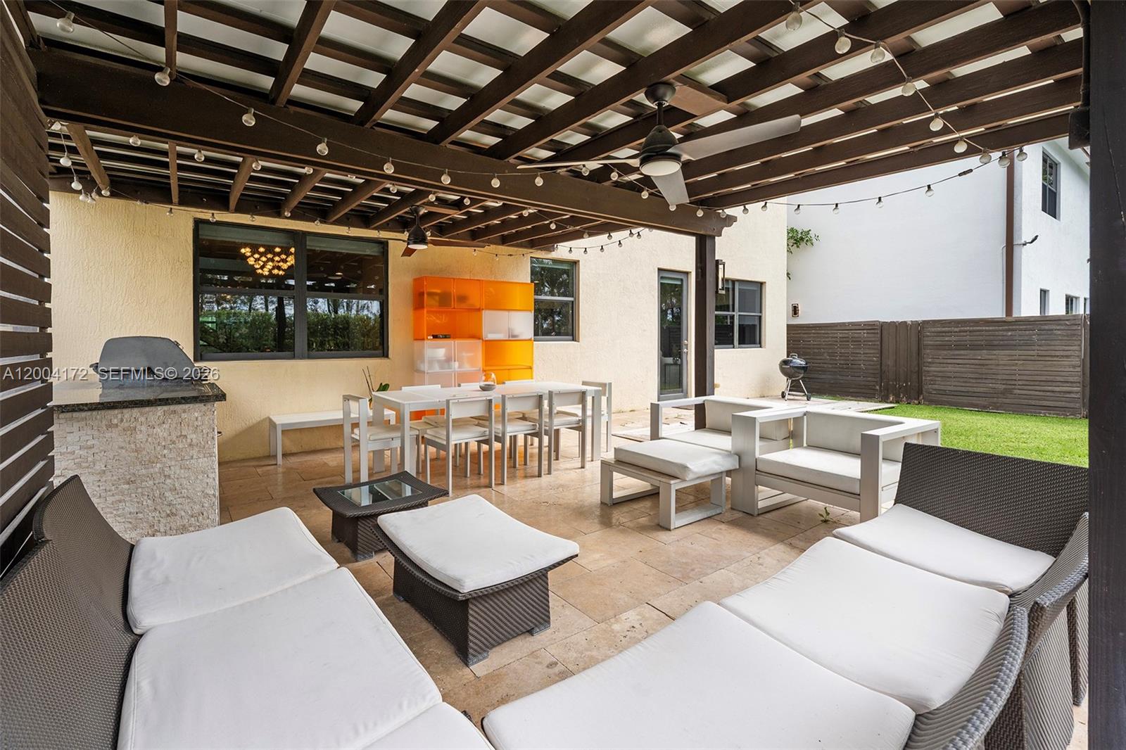 DORAL BREEZE - Residential