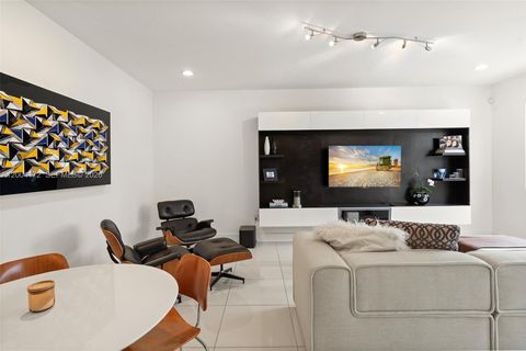 Tiny photo for 9890 NW 86th Ter, Doral, FL 33178 (MLS # A12004172)