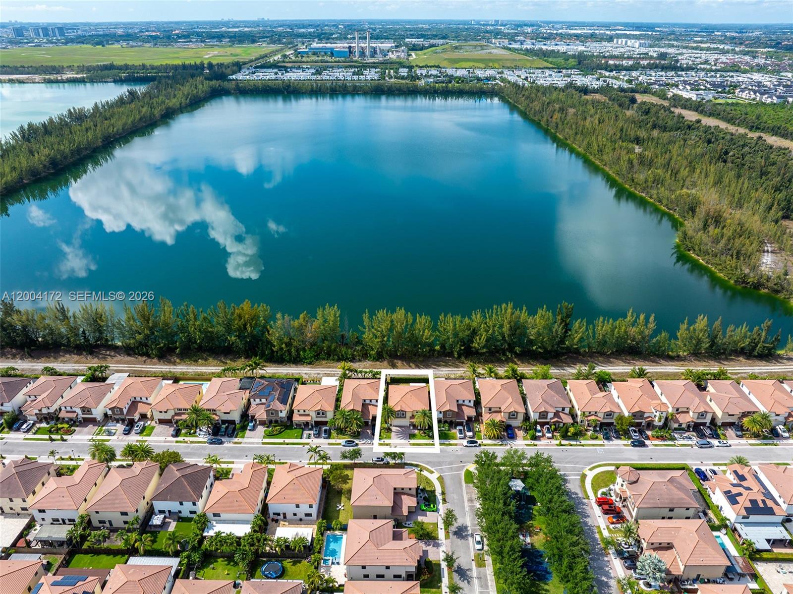 DORAL BREEZE - Residential