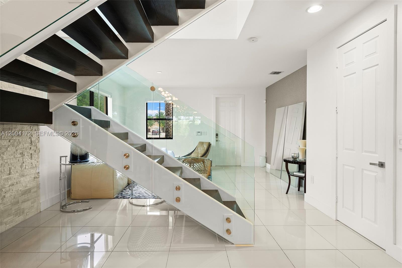 DORAL BREEZE - Residential