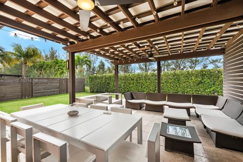 Tiny photo for 9890 NW 86th Ter, Doral, FL 33178 (MLS # A12004172)