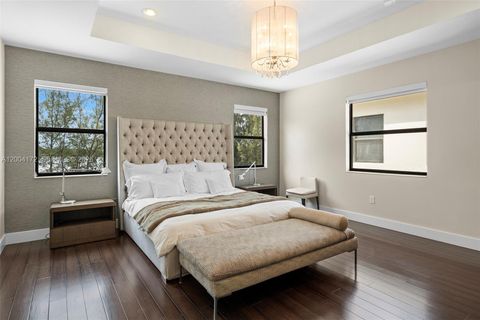 Tiny photo for 9890 NW 86th Ter, Doral, FL 33178 (MLS # A12004172)