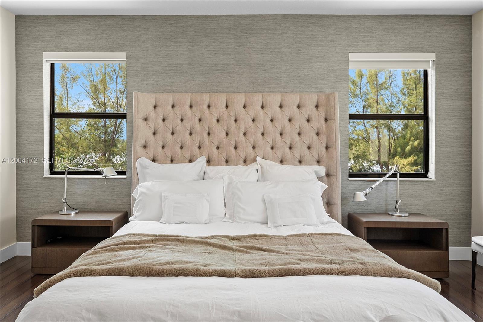 DORAL BREEZE - Residential