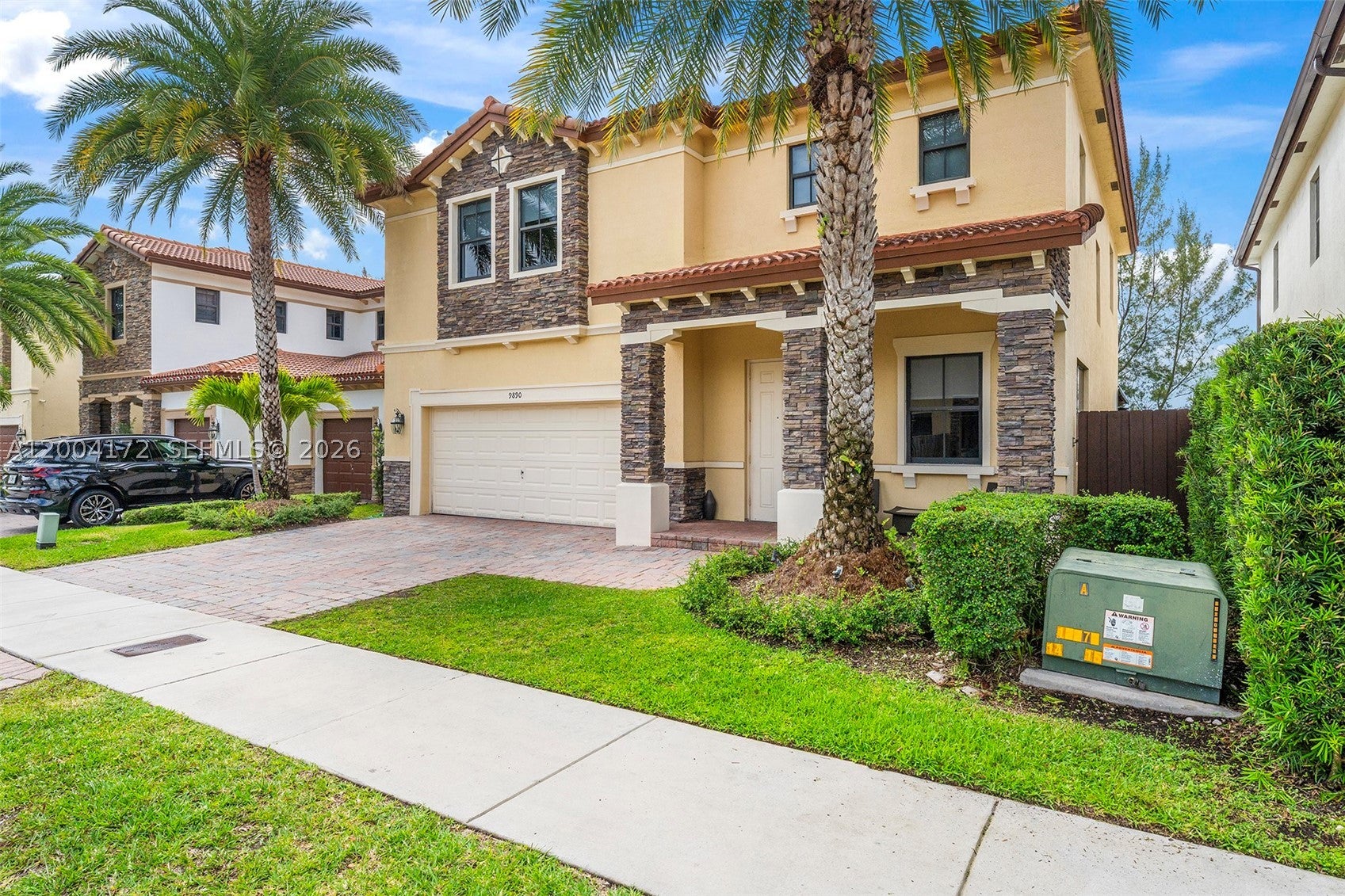 9890 NW 86th Ter