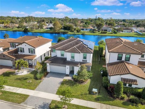 3252 Dunning Dr Royal Palm Beach FL 33411