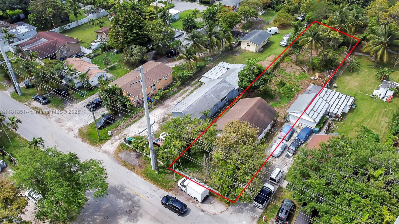 8980 Nw 5th Ave, El Portal, Miami-Dade County, Florida - 2 Bedrooms  
1 Bathrooms - 