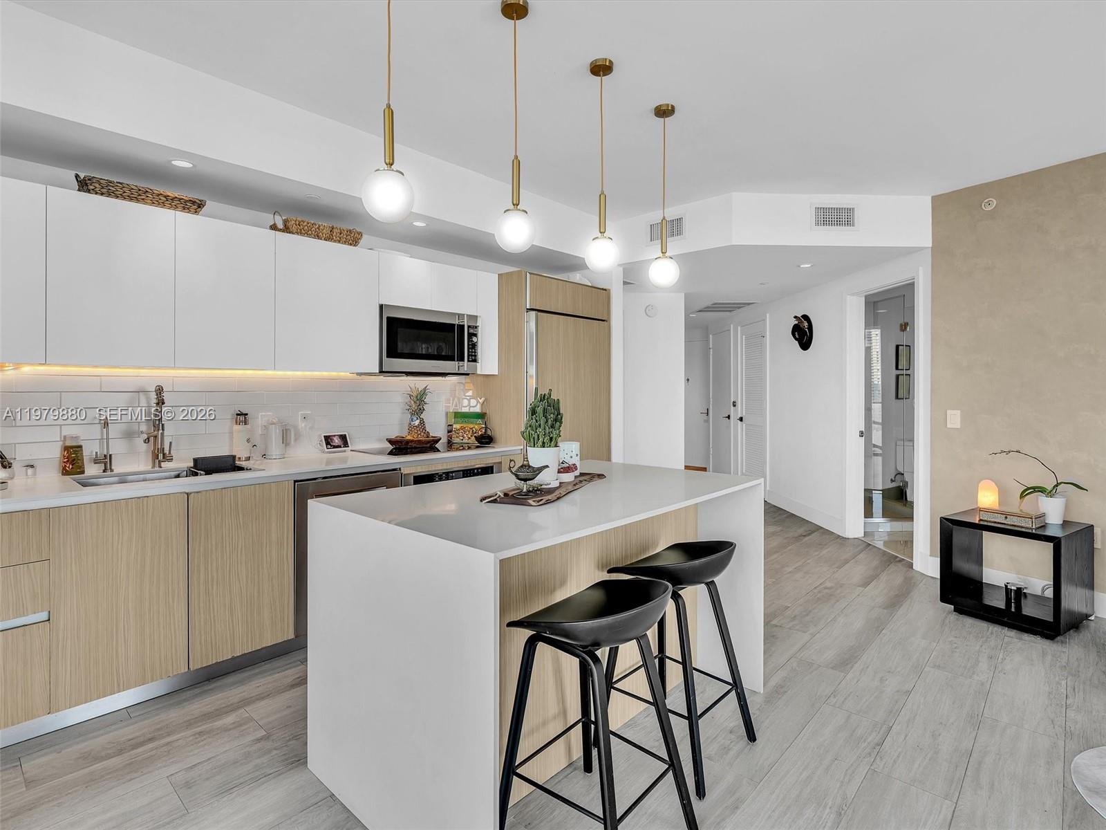 3401 MIDTOWN CONDO - Residential Lease