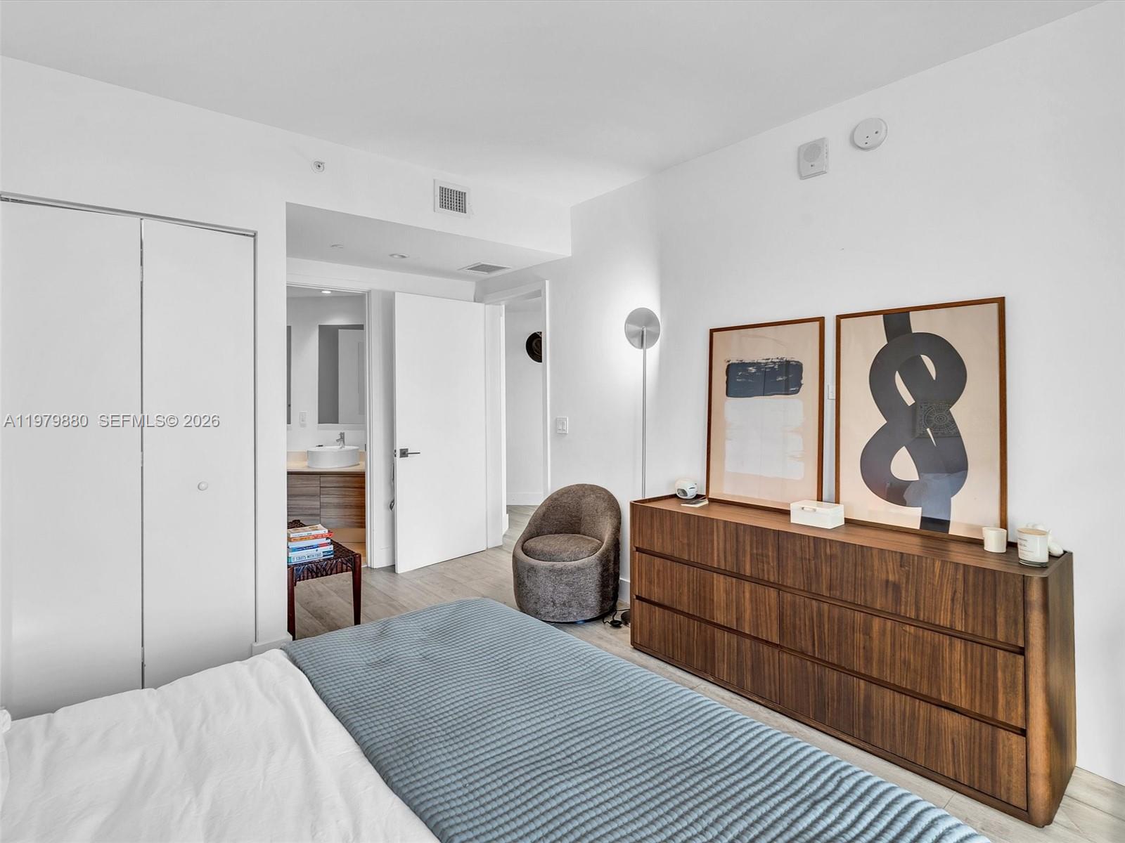 3401 MIDTOWN CONDO - Residential Lease