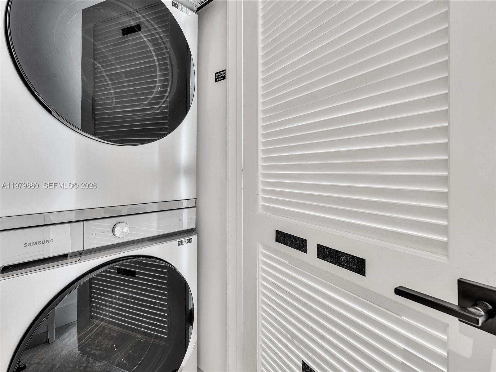 3401 MIDTOWN CONDO - Residential Lease