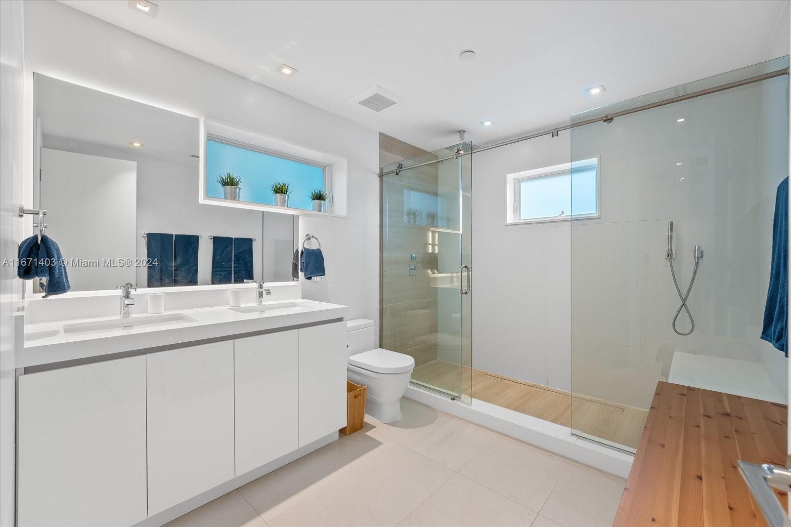 SEASIDE VILLAS CONDO - Residential Lease